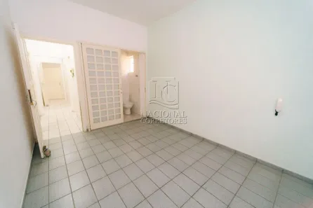 Casa com 2 Quartos para alugar, 137m² no Vila Bastos, Santo André