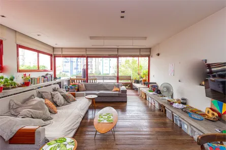 Sobrado com 4 Quartos à venda, 240m² no Vila Ipojuca, São Paulo