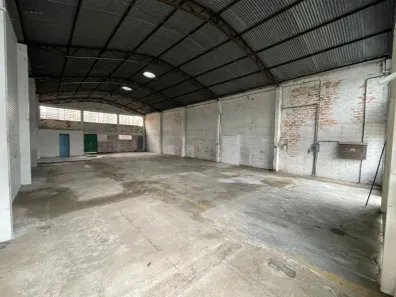 Galpão/Depósito/Armazém para alugar, 247m² no Liberdade, Novo Hamburgo