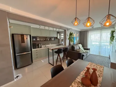 Apartamento com 2 Quartos à venda, 72m² no Barreiros, São José