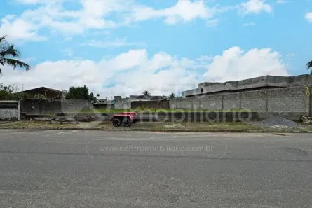 Lote/Terreno à venda, 710m² no Estância dos Eucaliptos, Peruíbe