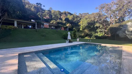 Casa de Condomínio com 3 Quartos à venda, 2000m² no Cuiabá, Petrópolis