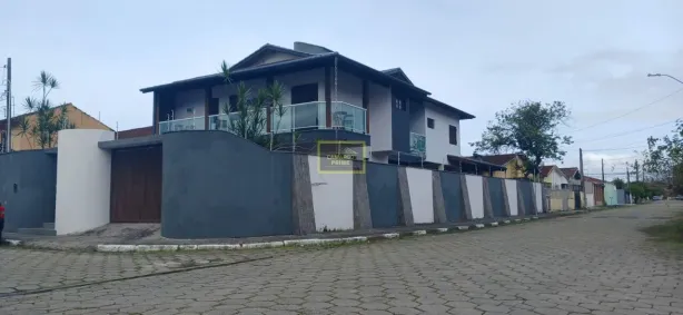 Sobrado com 4 Quartos à venda, 369m² no Centro, Caraguatatuba