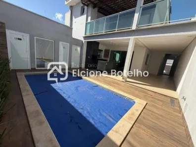 Casa com 3 Quartos para alugar, 204m² no Bosque dos Buritis, Uberlândia