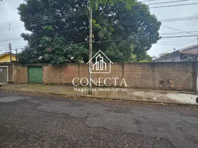 Lote/Terreno à venda, 741m² no Presidente Roosevelt, Uberlândia
