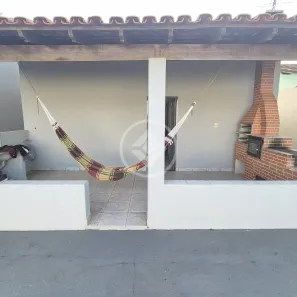 Casa com 3 Quartos à venda, 150m² no Segismundo Pereira, Uberlândia