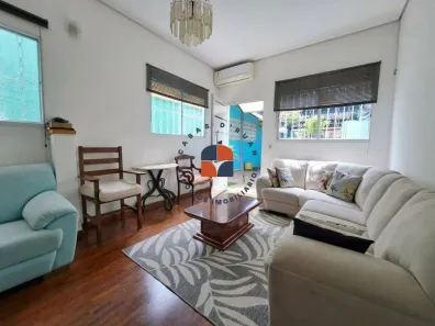 Casa com 3 Quartos à venda, 179m² no Vila Romana, São Paulo