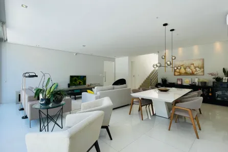 Casa com 3 Quartos para alugar, 300m² no Jardim Maria Helena, Guarulhos