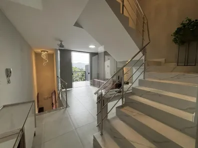 Sobrado com 2 Quartos à venda, 107m² no Água Verde, Blumenau