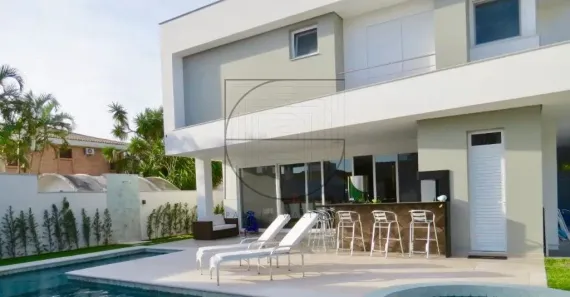 Casa com 5 Quartos à venda, 386m² no Jurerê, Florianópolis