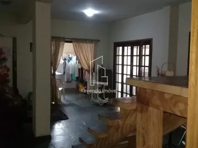 Casa com 3 Quartos à venda, 180m² no Jardim dos Ipês, Cotia