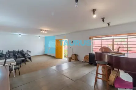 Casa com 3 Quartos para alugar, 200m² no Vila Nova Conceição, São Paulo
