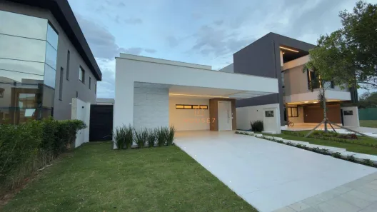 Casa de Condomínio com 3 Quartos à venda, 217m² no Boulevard Lagoa, Serra