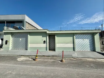 Imóvel Comercial com 6 Quartos para alugar, 600m² no Novo Aleixo, Manaus
