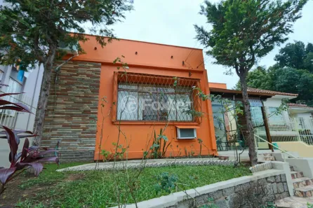Casa com 3 Quartos à venda, 240m² no Petrópolis, Porto Alegre