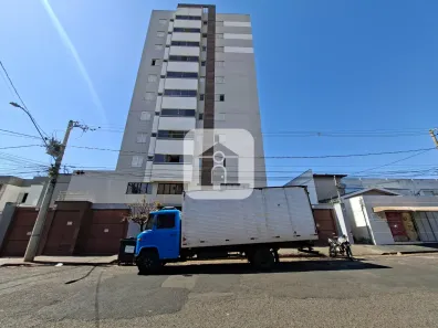 Apartamento com 2 Quartos para alugar, 58m² no Santa Mônica, Uberlândia