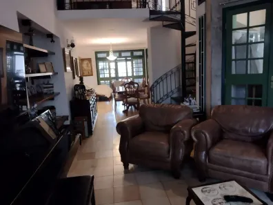 Casa com 4 Quartos para alugar, 180m² no Canasvieiras, Florianópolis