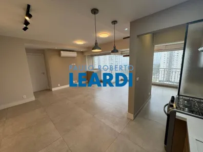 Apartamento com 2 Quartos à venda, 65m² no Vila Anastácio, São Paulo