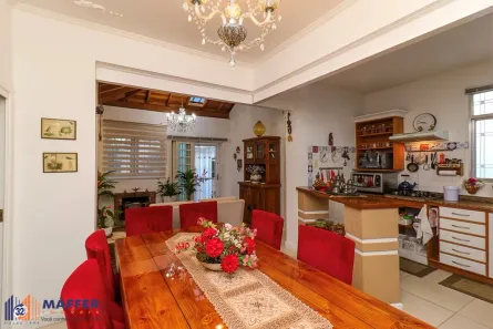 Casa com 4 Quartos à venda, 180m² no Passo da Areia, Porto Alegre