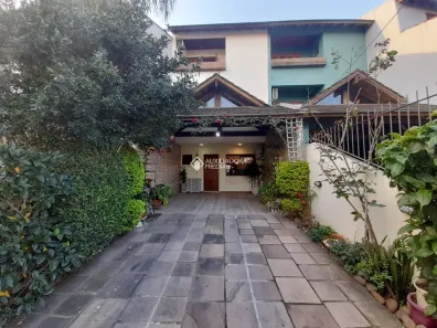 Sobrado com 3 Quartos à venda, 181m² no Espírito Santo, Porto Alegre