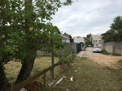 Lote/Terreno à venda, 330m² no Barra da Lagoa, Florianópolis