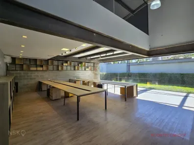 Ponto Comercial para alugar, 251m² no Cidade Jardim, São Paulo