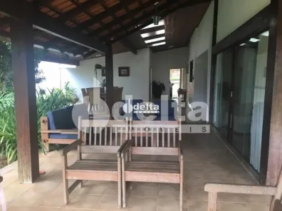 Casa de Condomínio com 5 Quartos à venda, 600m² no Morada do Sol, Uberlândia
