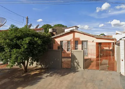 Casa com 2 Quartos para alugar, 31m² no Vila Cachoeirinha, Dourados