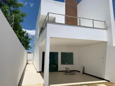 Sobrado com 3 Quartos à venda, 180m² no Candeias, Vitória da Conquista