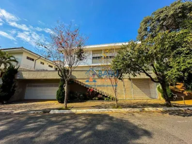 Casa com 3 Quartos à venda, 384m² no Pacaembu, São Paulo