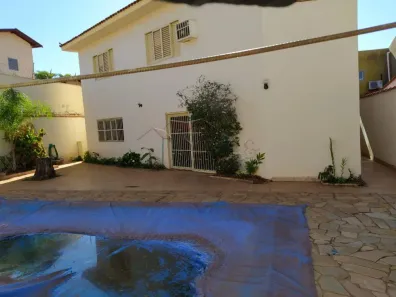 Casa com 4 Quartos para alugar, 264m² no Parque Residencial Lagoinha, Ribeirão Preto