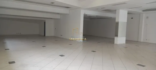 Sala Comercial com 1 Quarto para alugar, 300m² no Centro, Curitiba