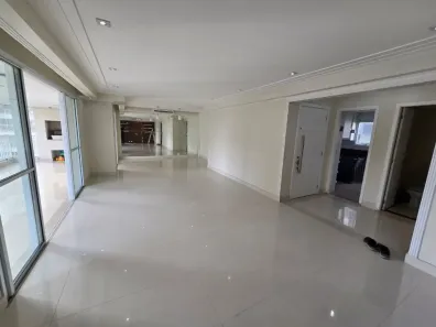 Apartamento com 3 Quartos para alugar, 180m² no Vila Romana, São Paulo