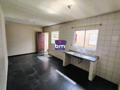 Casa com 1 Quarto para alugar, 35m² no Jardim Oliveiras, Taboão da Serra