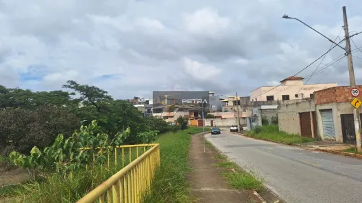 Lote/Terreno à venda, 230m² no Monte Verde, Betim