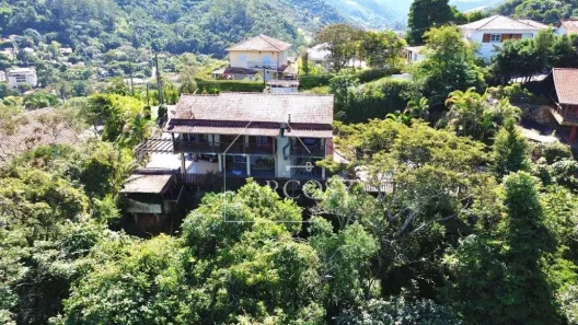 Casa de Condomínio com 3 Quartos à venda, 280m² no Pedro do Rio, Petrópolis