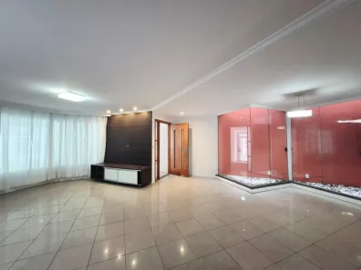 Sobrado com 3 Quartos para alugar, 165m² no Vila Gomes Cardim, São Paulo
