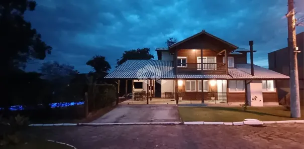 Casa de Condomínio com 3 Quartos à venda, 240m² no Vargem Grande, Florianópolis