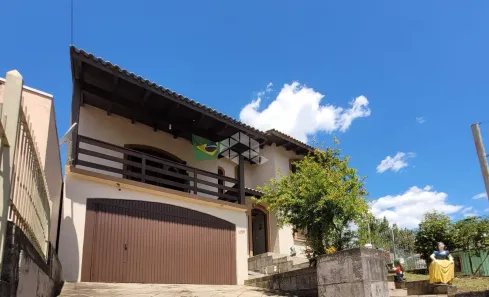 Casa com 3 Quartos à venda, 240m² no Planalto, Caxias do Sul