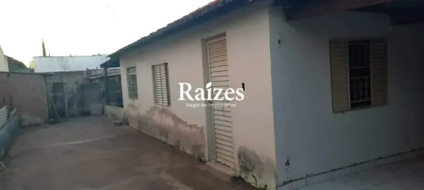 Casa com 3 Quartos à venda, 115m² no Santa Mônica, Uberlândia