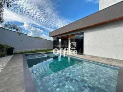 Casa com 3 Quartos à venda, 240m² no Anápolis City, Anápolis