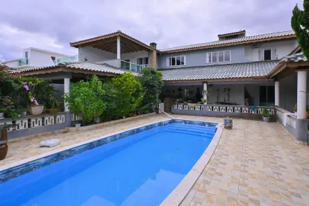 Casa com 4 Quartos à venda, 357m² no Estância São Jorge, Peruíbe