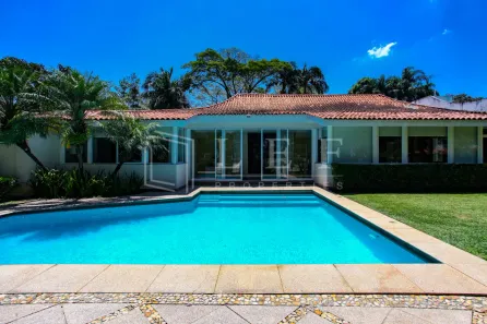 Casa com 3 Quartos à venda, 710m² no Paineiras do Morumbi, São Paulo