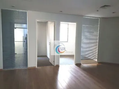 Sala Comercial para alugar, 200m² no Vila Olímpia, São Paulo