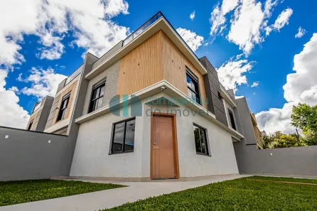 Sobrado com 3 Quartos à venda, 136m² no Capão Raso, Curitiba