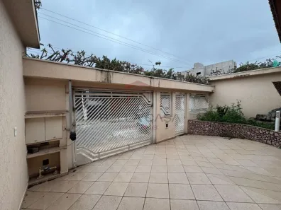 Casa com 3 Quartos à venda, 200m² no Vila Zelina, São Paulo
