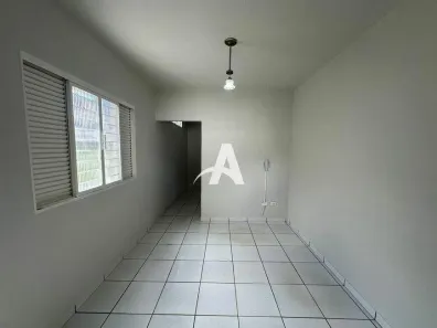 Casa com 3 Quartos para alugar, 90m² no Santa Mônica, Uberlândia