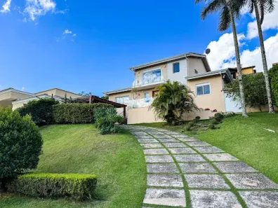 Casa de Condomínio com 3 Quartos à venda, 256m² no Jardim Indaiá, Embu das Artes