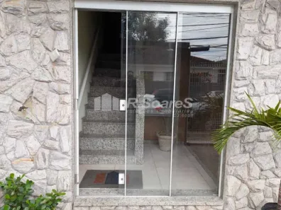 Sala Comercial para alugar, 110m² no Vila Valqueire, Rio de Janeiro