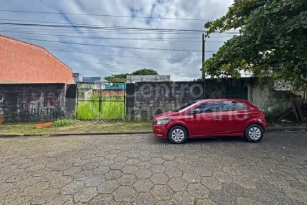 Lote/Terreno à venda, 240m² no Centro, Peruíbe